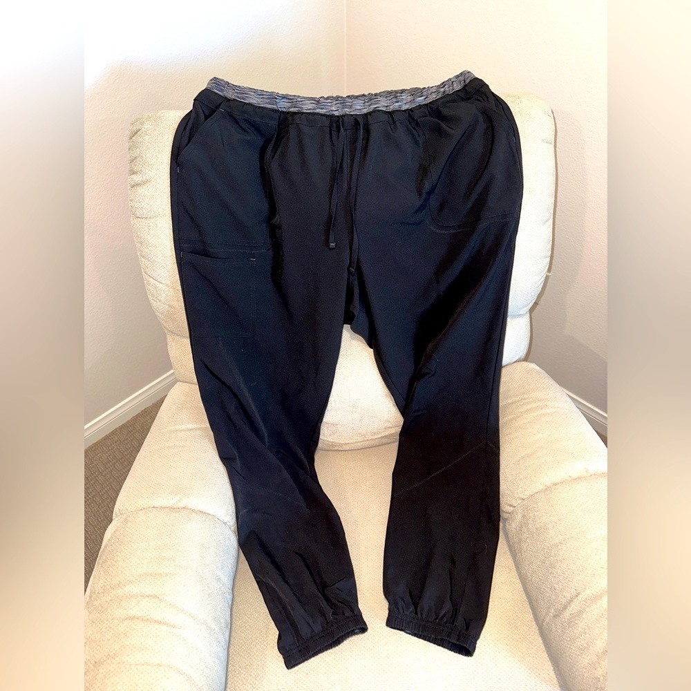 Plus Size Scrub Jogger Pants